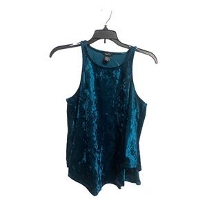 Women’s Turquoise Top Size Medium New